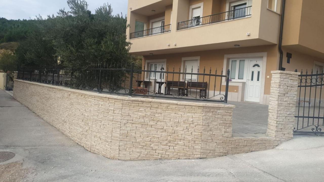 Andela 2 Apartment Makarska Exterior photo